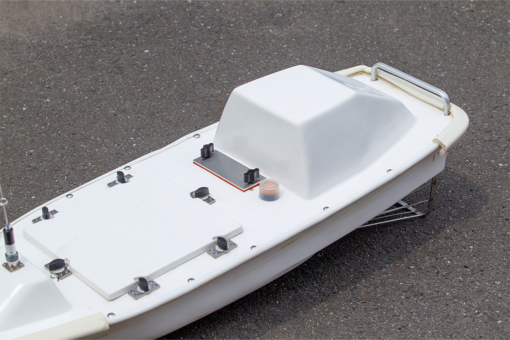 リモコンボート